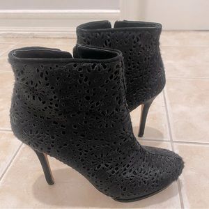 Black Detailed Heeled Bootie